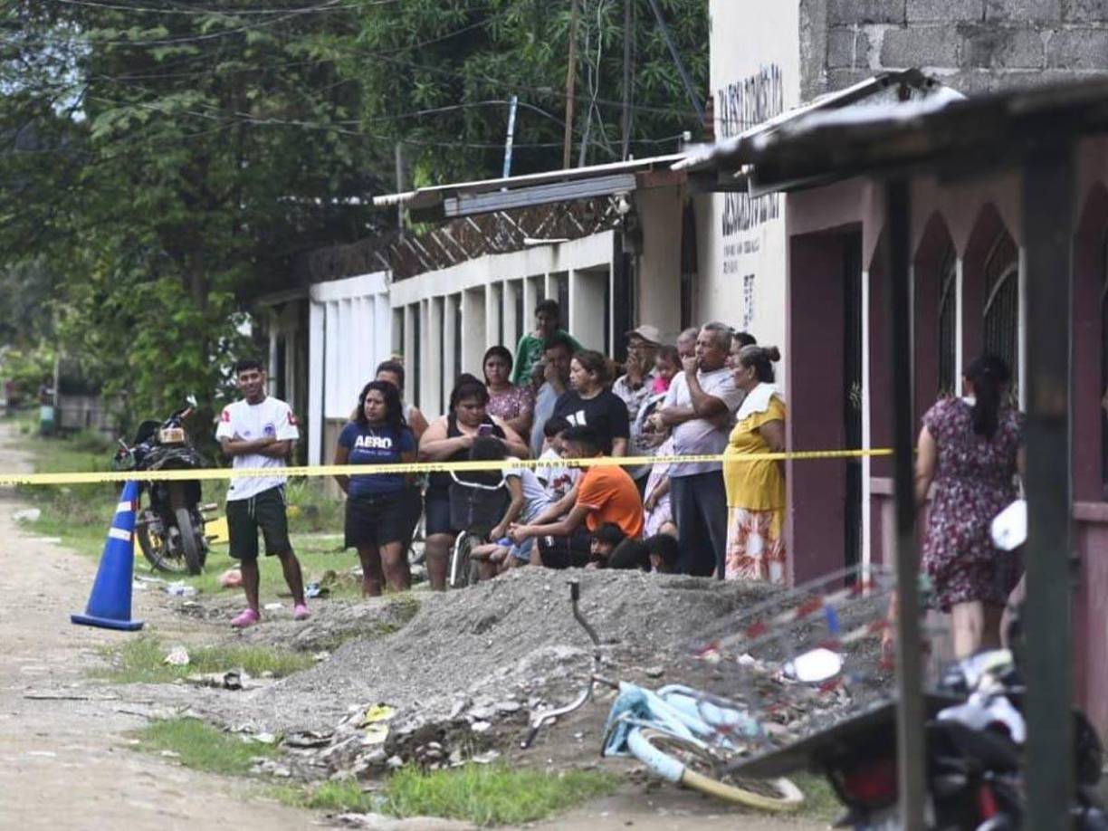La desaparición de Nicol ocurrió mientras asistía a un baby shower en la casa de su padre. Familiares recuerdan haberla visto por última vez en una esquina cercana a la vivienda.