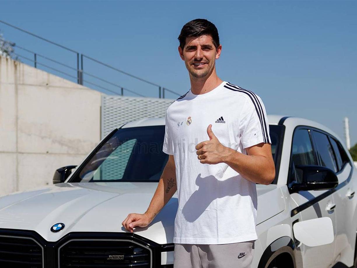 Courtois: El portero belga escogió un BM XM. Tiene un precio de 179.700 euros.