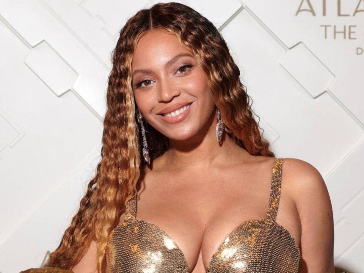 9. Beyoncé (beyonce) La cantante Beyoncé es una de las cuentas con más seguidores en Instagram. Sobre todo, cuenta con <b>298 millones</b> de seguidores en la plataforma.