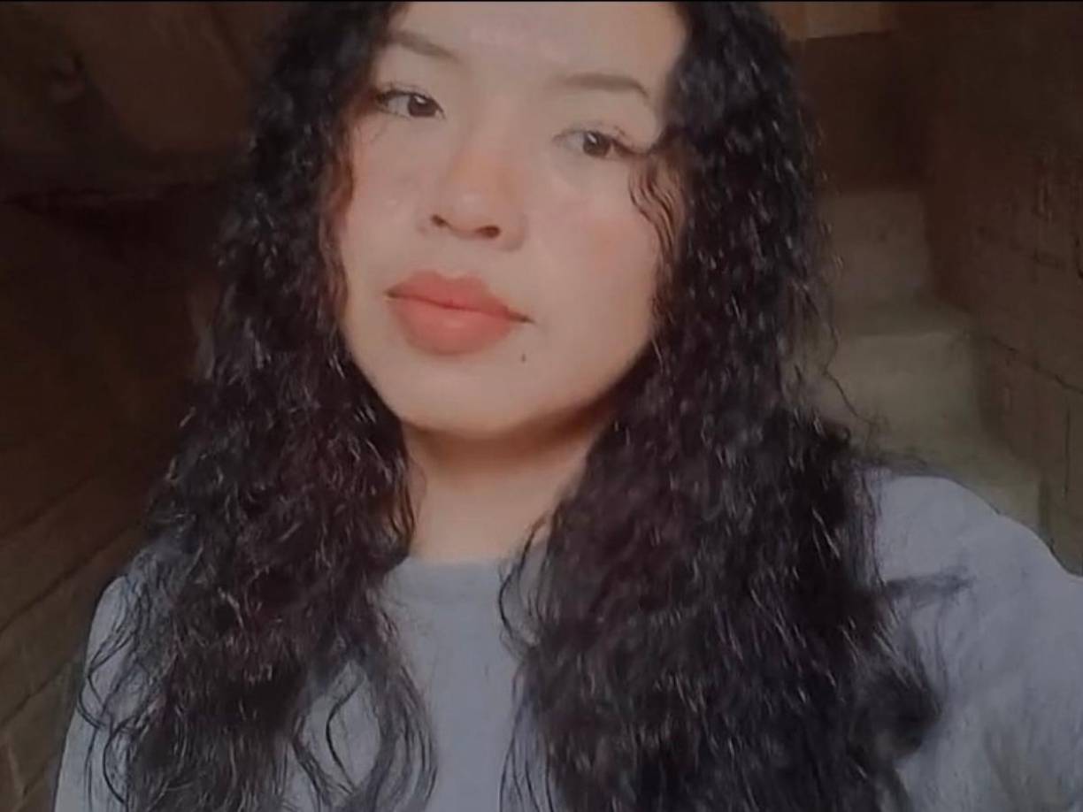 Medios locales anunciaron que el agresor era expareja de la víctima, sin embargo, su madre Salomé Zunga lamentó: “él no era nada de mi hija, no es posible que maten así, en plena luz del día”. 