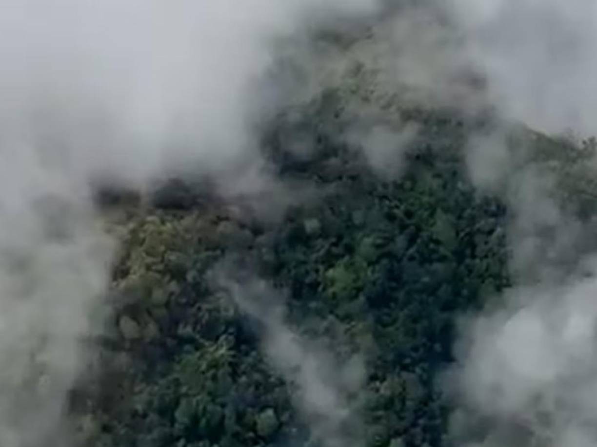 La aeronave debía aterrizar en el aeropuerto Tobías Bolaños, en San José, pero por el mal tiempo tuvo que desviarse hacia el Juan Santamaría.