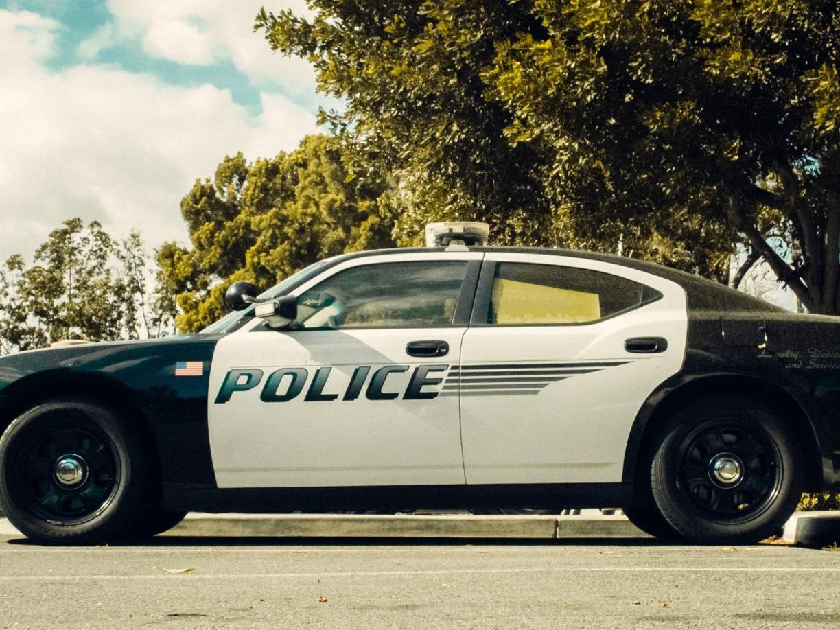 Asimismo, dijo que las personas tendrán el derecho a guardar silencio y pedir un abogado, él recomienda a los indocumentados a no cometer errores.