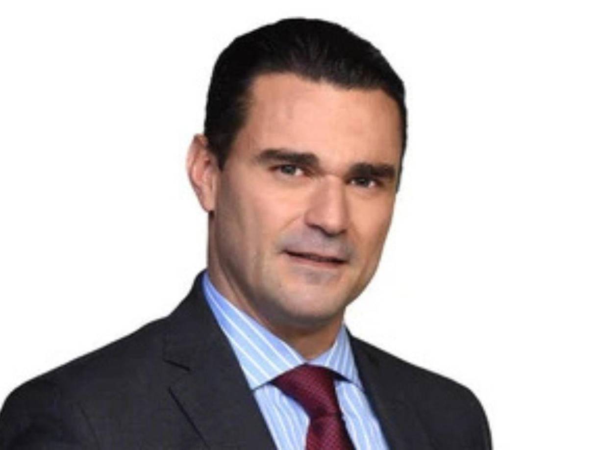 “Hola, soy un sobreviviente del cáncer. Hace año y medio me diagnosticaron cáncer de próstata y desde entonces mi vida se está transformando. En enero me operaron, el doctor dijo que sacó de mi cuerpo un monstruo enorme, el más agresivo. Luego me pusieron una dieta muy estricta en la que me quitaron prácticamente todo lo que me gusta”, dijo Carlos.