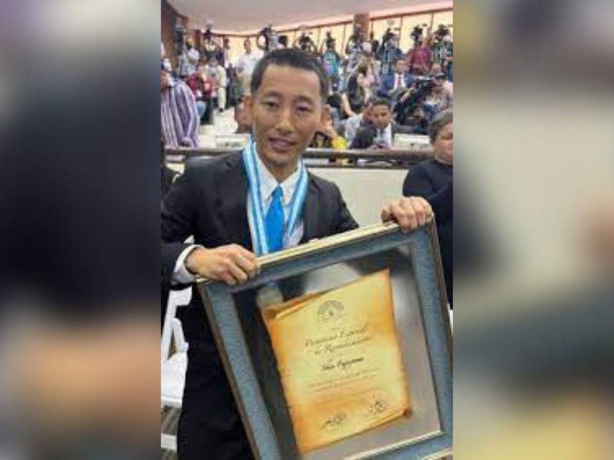 2. Quien quiera entrar en la vida de Shin Fujiyama debe ser disciplinada. 