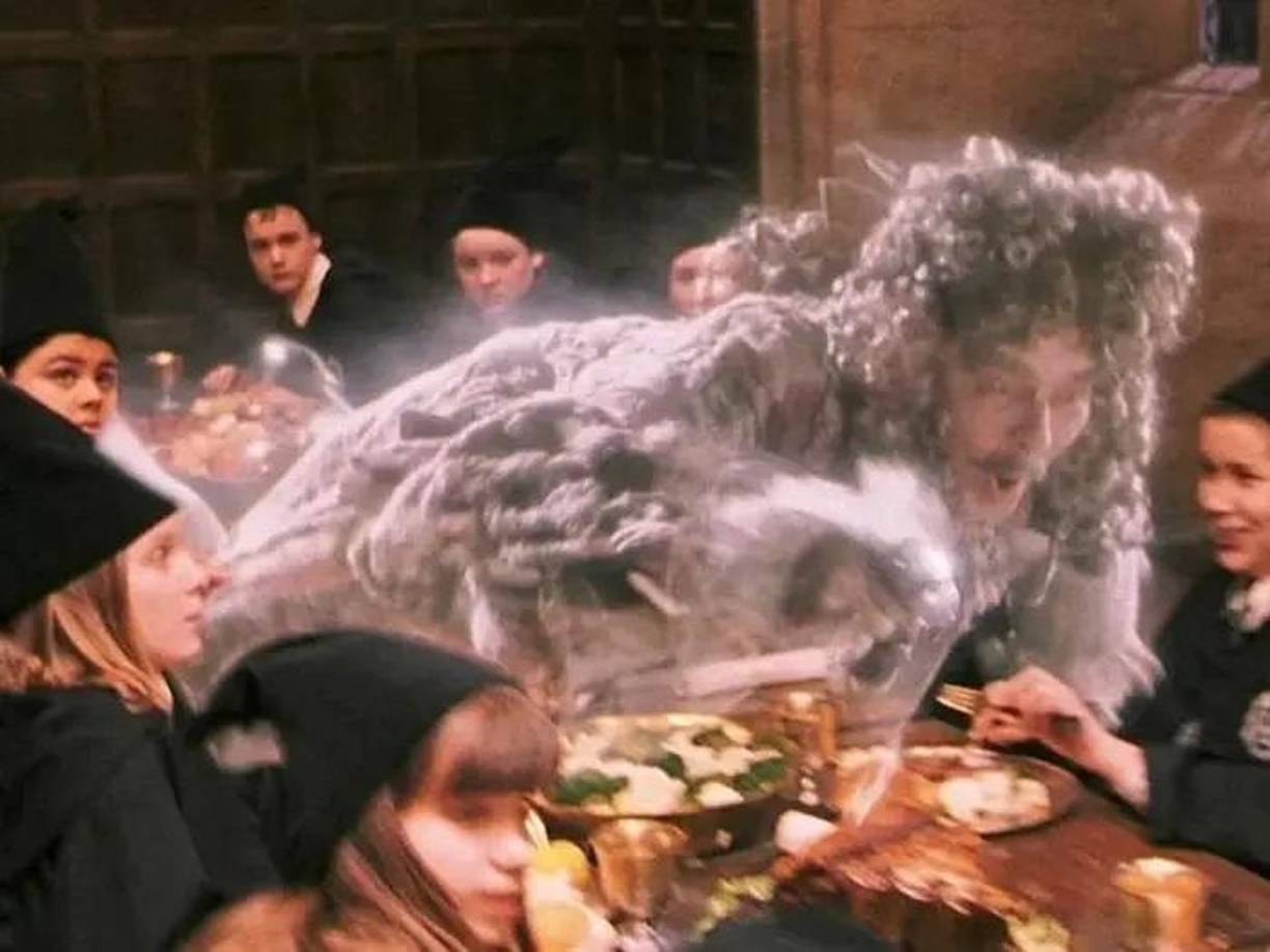 Terence Bayler interpretó al Barón Sangriento, uno de los fantasmas residentes de Hogwarts. El actor nacido en Nueva Zelanda murió en 2016 a la edad de 86 años, según The Guardian.