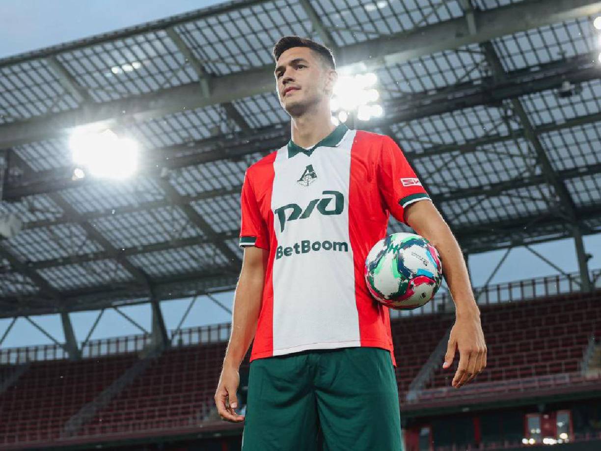 OFICIAL / El central mexicano César Montes deja el Almería, al que llegó procedente del Espanyol la pasada temporada, y se marcha traspasado al Lokomotiv de Moscú tras el acuerdo alcanzado entre las partes, informó este jueves el club de la segunda división española. 