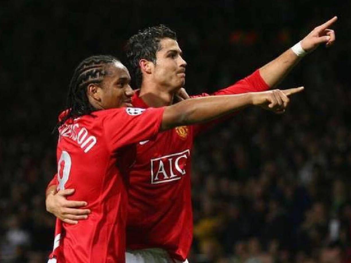 La vida para muchos jugadores da muchas vueltas. Mientras Cristiano Ronaldo sigue rompiendo récords en el fútbol profesional a su casi 40 años, algunos no la pasan tan bien.