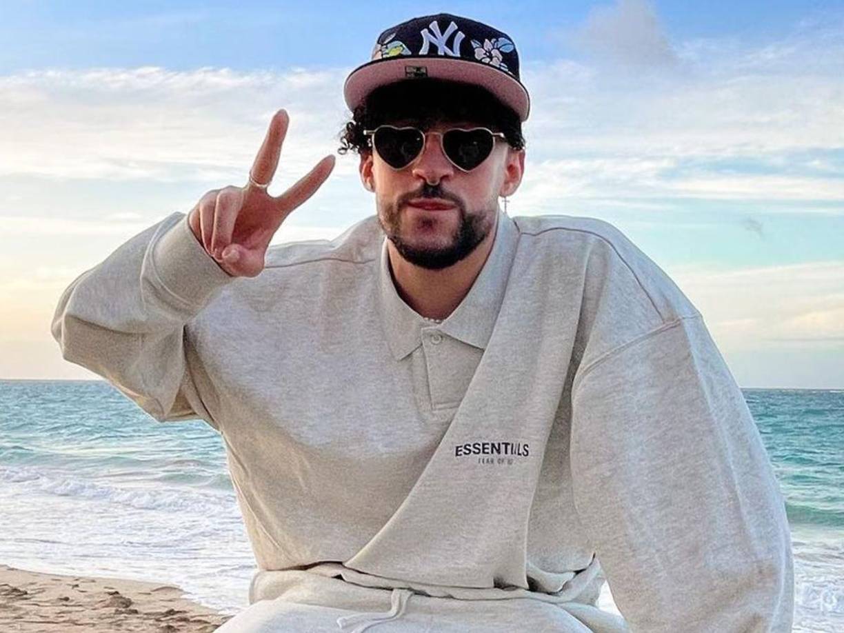 Nuevamente el cantante se encuentra en polémica con sus fans, a través de la cuenta de Instagram @nelssiecarrillo que se dio a conocer el polémico clip donde Bad Bunny se enojó con uno de sus seguidores.