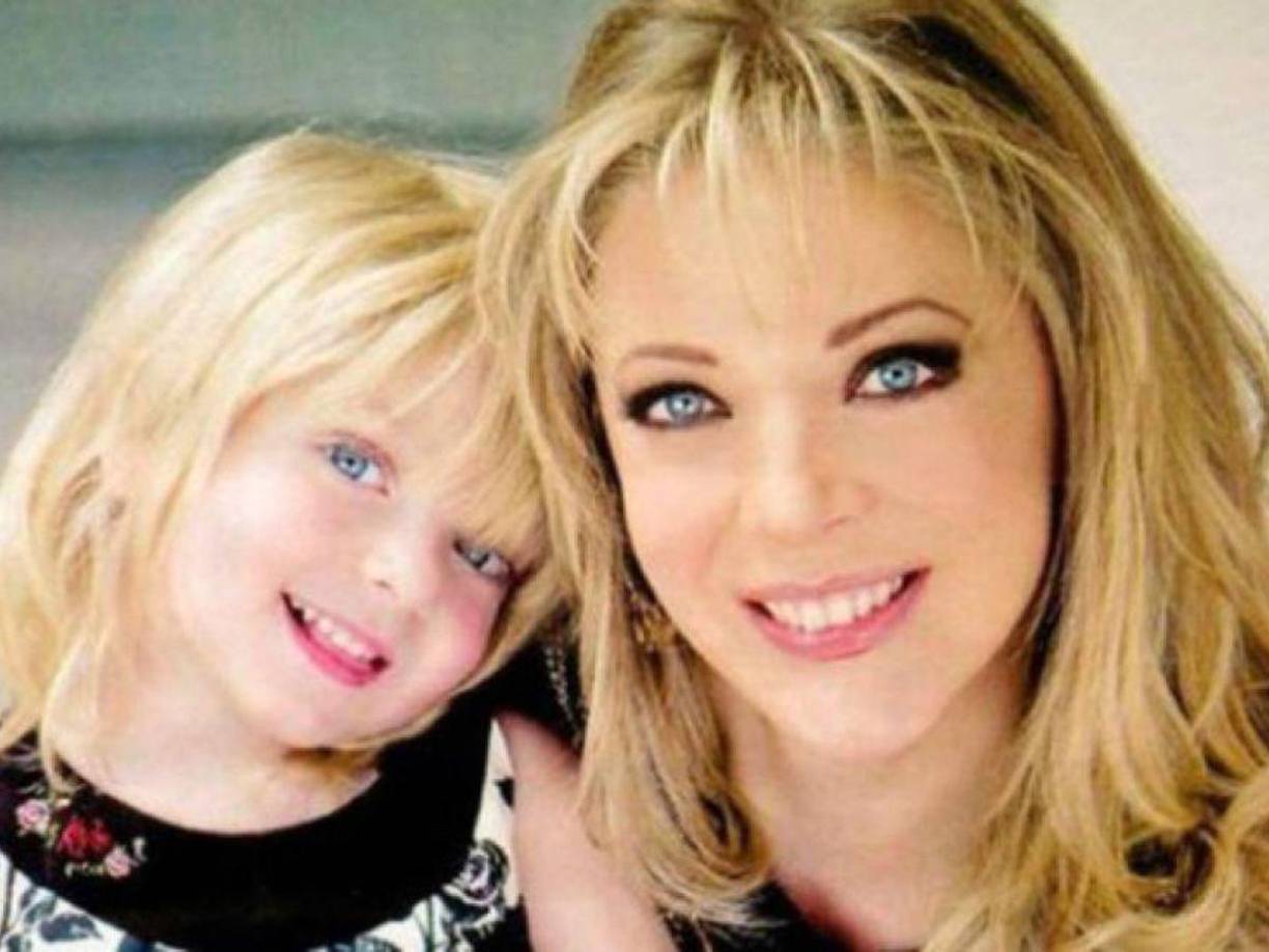 En los comentarios los fanáticos de la actriz se emocionaron al ver a Constanza y aseguraron que el parecido con su madre es espectacular. 