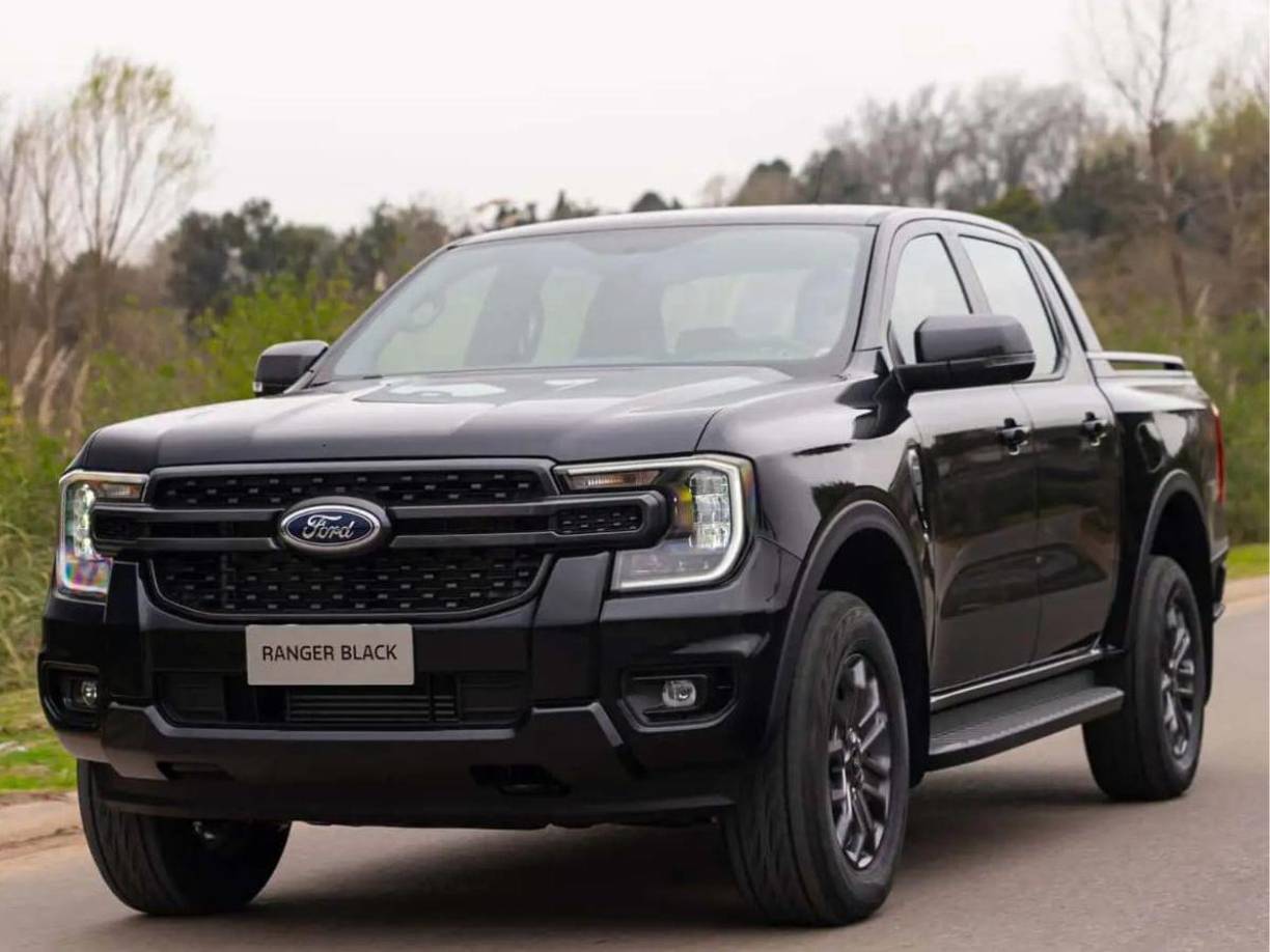 La versión 4x4 full equipada del Ford Ranger 2024, especialmente en su variante Ranger Raptor, es una de las opciones más avanzadas en términos de tecnología, rendimiento y características de lujo.