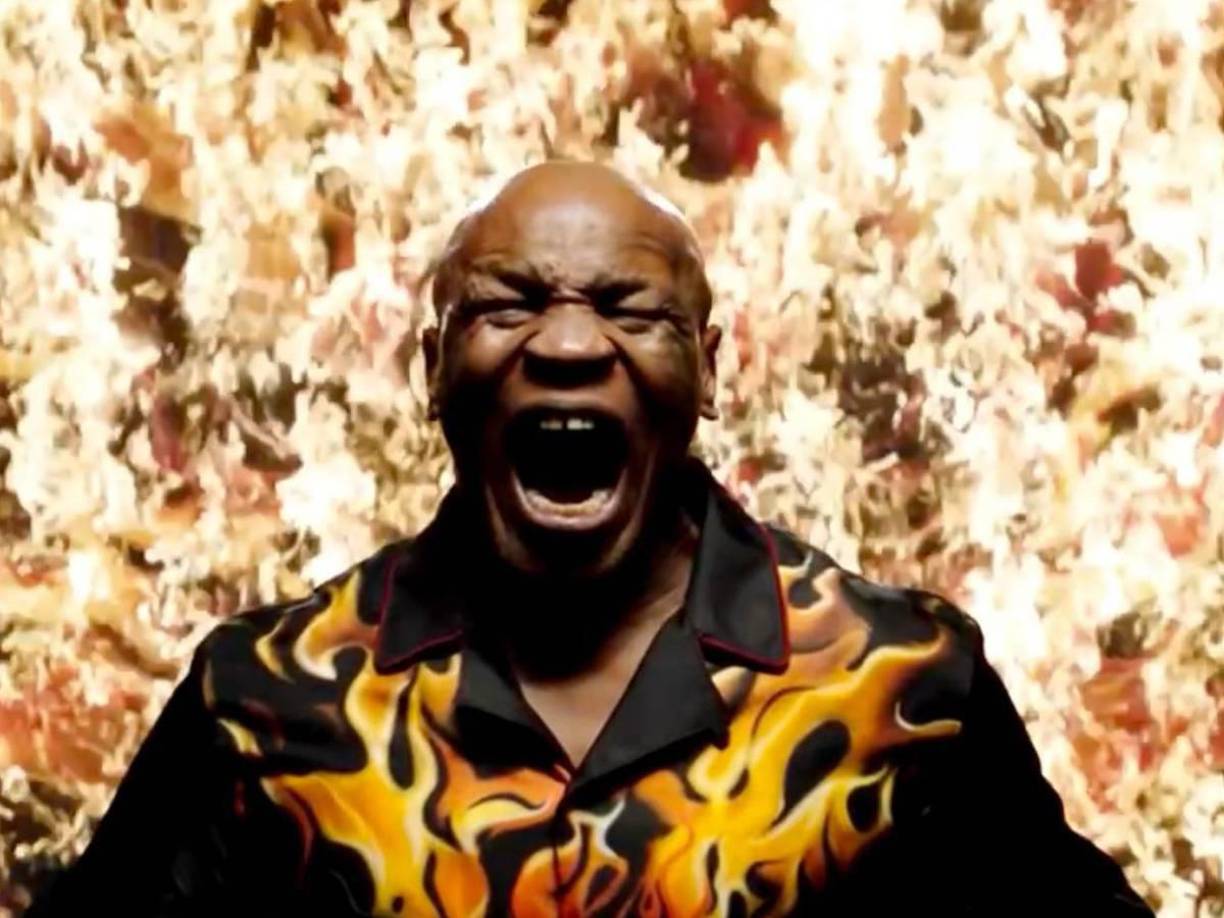 Aparte de que casi muere previo a la pelea, hoy Mike Tyson la pasa mal que ha sido demandado. 