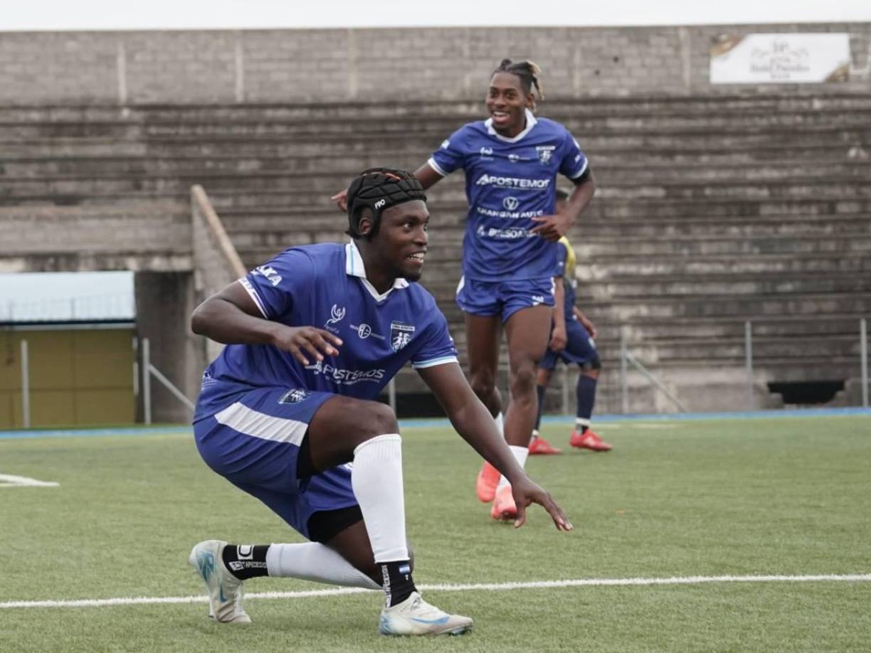 Alberth Elis volvió al fútbol y se luce: Las fotos del momento inolvidable para “La Panterita”
