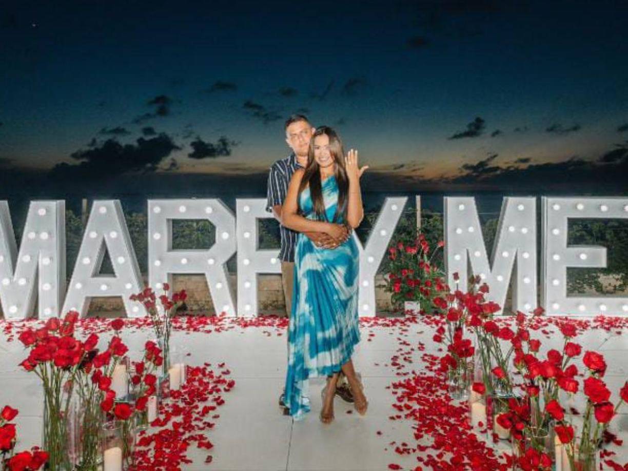 Al parecer, los regalos entre Alejandra Rubio y Javian Thompson son recíprocos tras comprometerse en matrimonio en Roatán, Honduras. 