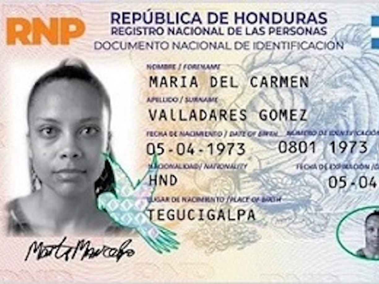 2. Fotocopia de la tarjeta de identidad del demandante. 3. Fotocopia de partida de nacimiento y tarjeta de identidad del demandado.4. Fotocopias de las tarjetas de identidad de dos testigos del demandante. 