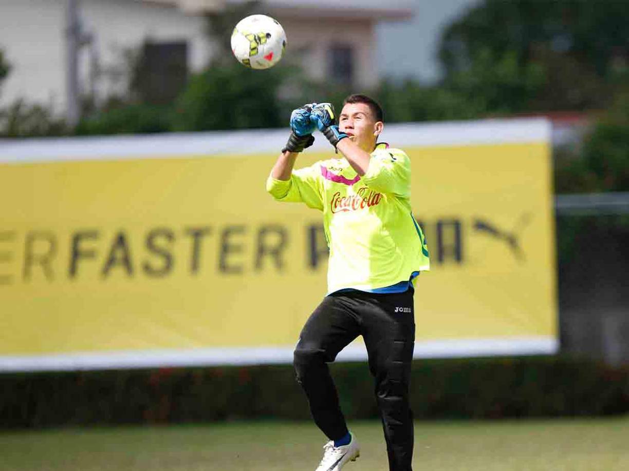 Perelló cuenta con 25 años de edad y ha formado parte de varios procesos menores en la selección de Honduras.