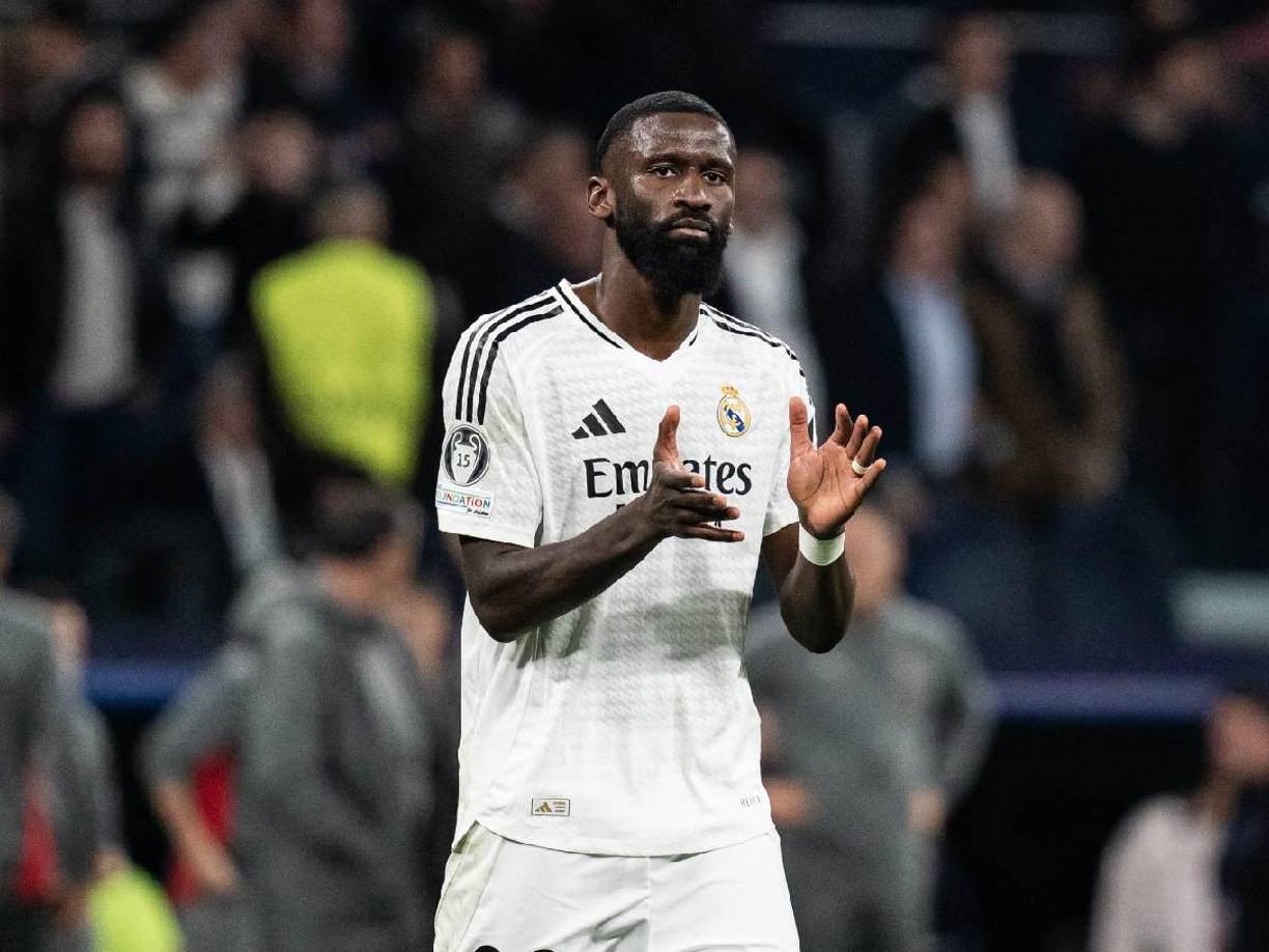 Defensa central: Rudiger, jugador inamovible para el entrenador italiano en la zaga defensiva.