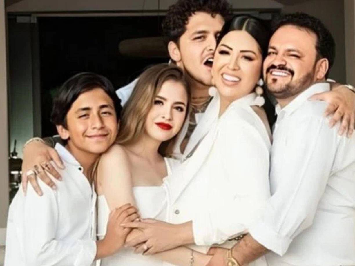 “Muy sorprendidos porque no se sabía nada de Alonso. Este video lo hago con mucho respeto”, contó. 