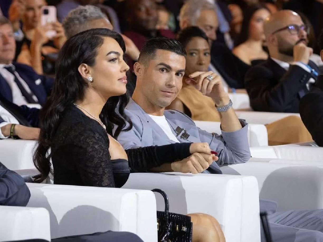 Pero, sin duda fuera de lo extrafutbolístico hubo un pequeño detalle en sus declaraciones posteriores de la cual los aficionados se percataron.