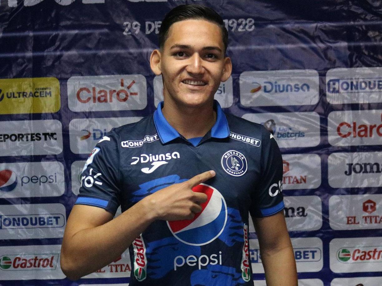 Edwin Munguía: Joven mediocampista ofensivo de 17 años de edad que se suma al Motagua para el Clausura 2024. Anteriormente militó en el Vida de La Ceiba.