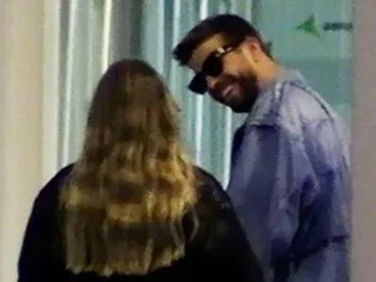 A pesar de todo el escándalo mediático, Lluís Chía y Marga Martí estarían “encantados” con su nuevo yerno, a pesar de que, en un principio, estaban en desacuerdo con la relación debido a la diferencia de edad entre el futbolista y la modelo.