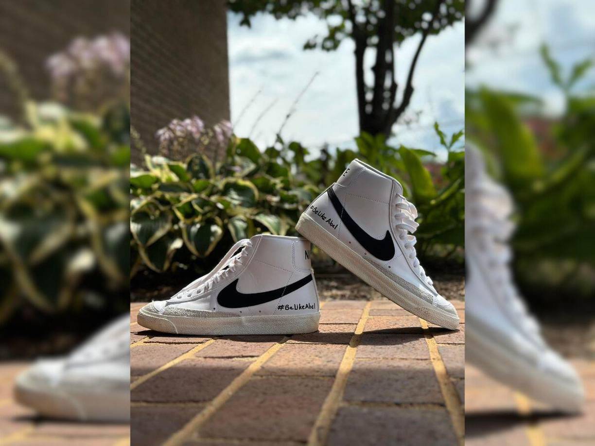 El incidente aún está siendo investigado; sin embargo, el Servicio Nacional de Parques aprovechó el anuncio de la trágica caída para recordar a los visitantes sobre el peligro de alejarse de las rutas designadas para senderistas y para alertar sobre las altas temperaturas.