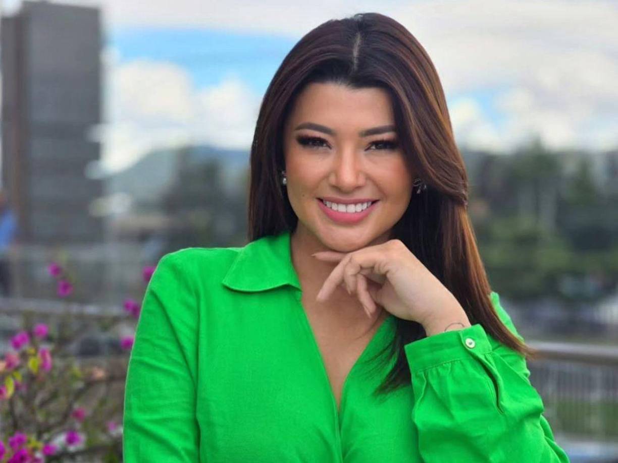 De inmediato los rumores comenzaron y las especulaciones cayeron sobre Milagro Flores, quien en ese momento era muy cercana a Carolina Lanza. 