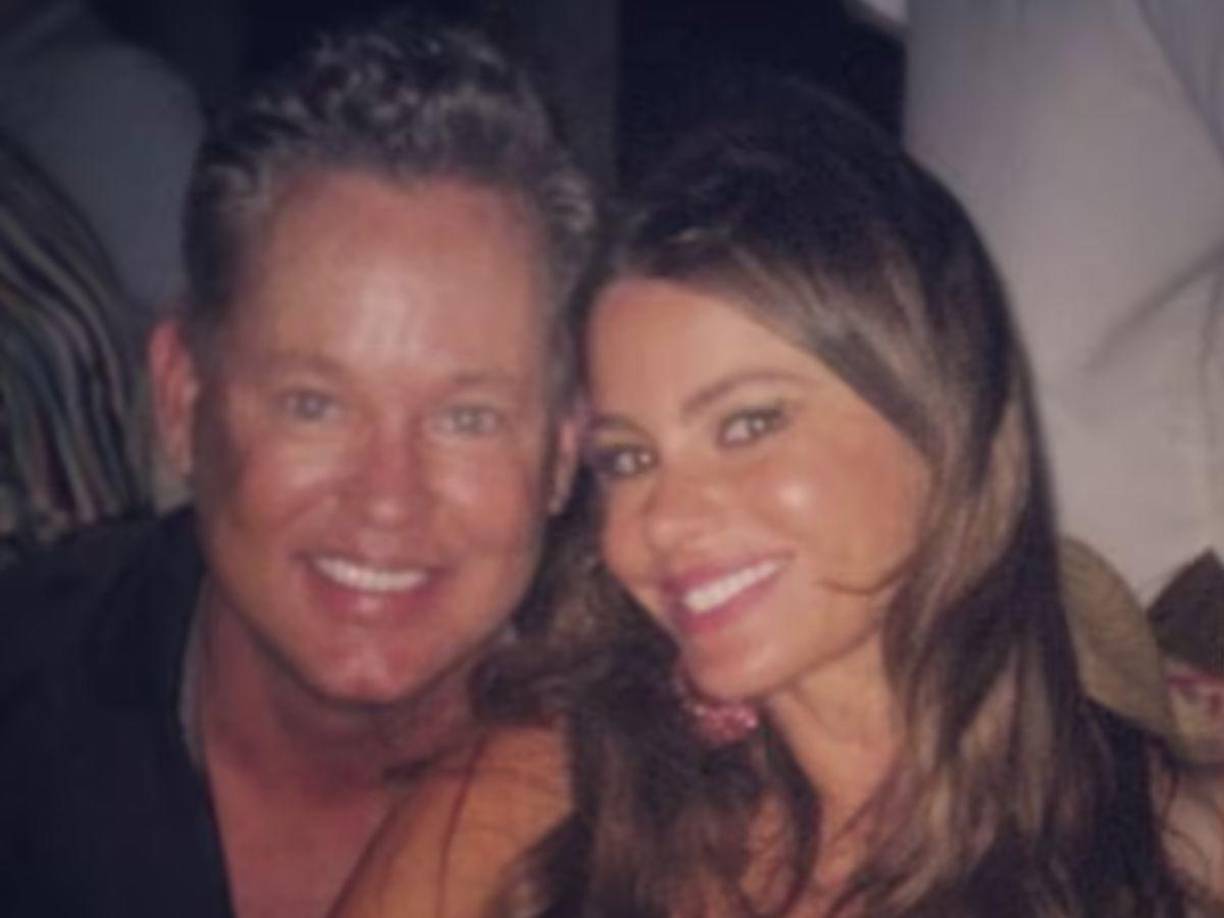 Las fotos compartidas muestran la larga amistad entre Sofía y Barry, una relación que se forjó a lo largo de muchos años, aunque no se conoce con precisión desde cuándo. Una imagen de ambos en los que se les ve muy jóvenes destaca la duración y la profundidad de su vínculo.