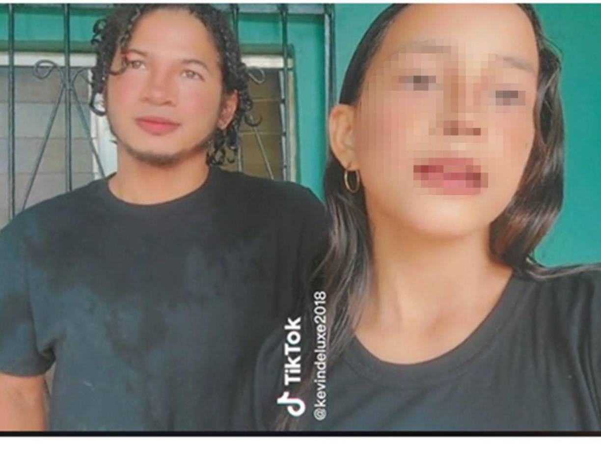 “Este amor no puede ser...”, se escucha en un TikTok que graba con la canción “Dame un beso y dime adiós” que actualmente ha popularizado el cantante Carín León.