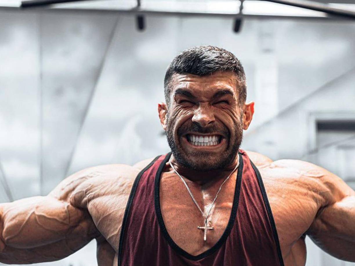 Derek Lunsford empezó en el mundo del fútbol, pero ahora es el rey del fisicoculturismo. 