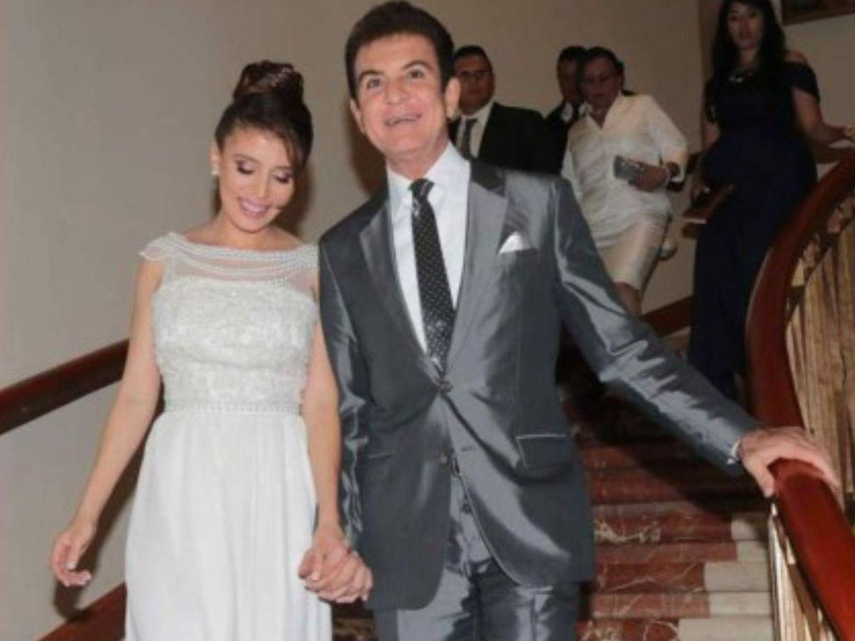 Lo que nadie se esperaba fue la confesión de “El señor de la televisión” quien reveló que le fue infiel a la también ex Miss Honduras durante su noviazgo. 