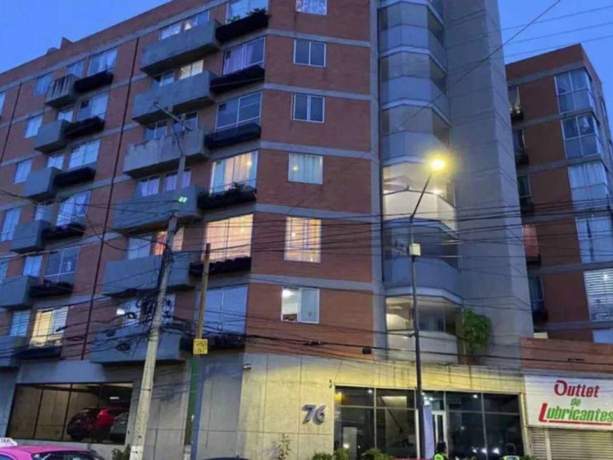 La policía investiga a dos sujetos, aparentemente venezolanos, con quienes la joven fue vista por última vez.