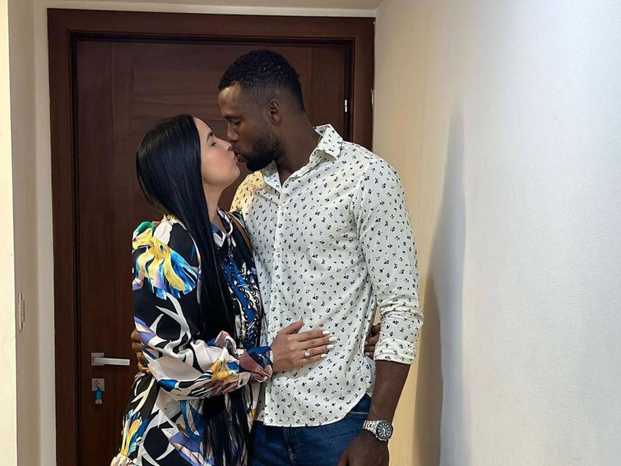 Paula Vivas es de nacionalidad venezolana y Yustin es colombiano. 