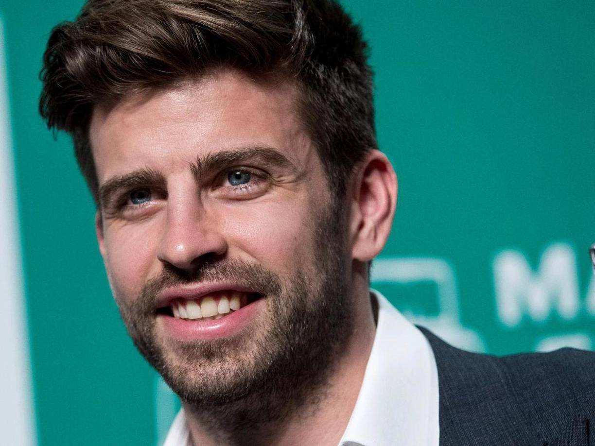 Ante este cuestionamiento, Piqué simplemente se limitó a decir: “No creo que sea necesario”. Pese a que su respuesta fue corta, el ex de Shakira dejó en claro que no desea dar su “versión de la historia”, pues, hasta donde se sabe, quiere dejar toda la polémica en el pasado.