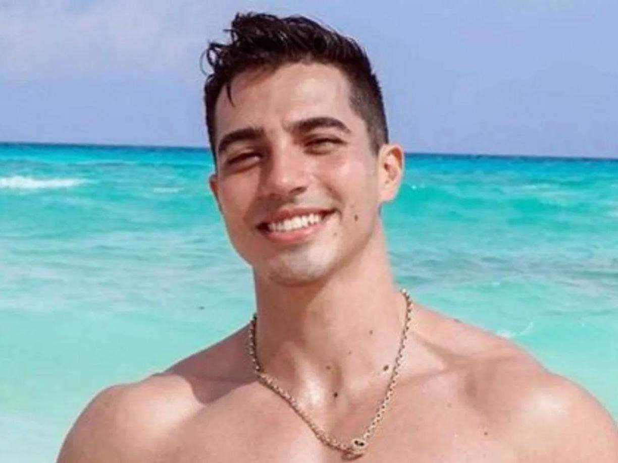 Rodrigo Romeh es un mexicano que nació un 6 de agosto de 1989, pero radica en California, Estados Unidos, donde ha ejercido una carrera en las redes sociales tras haber abandonado el fisicoculturismo.