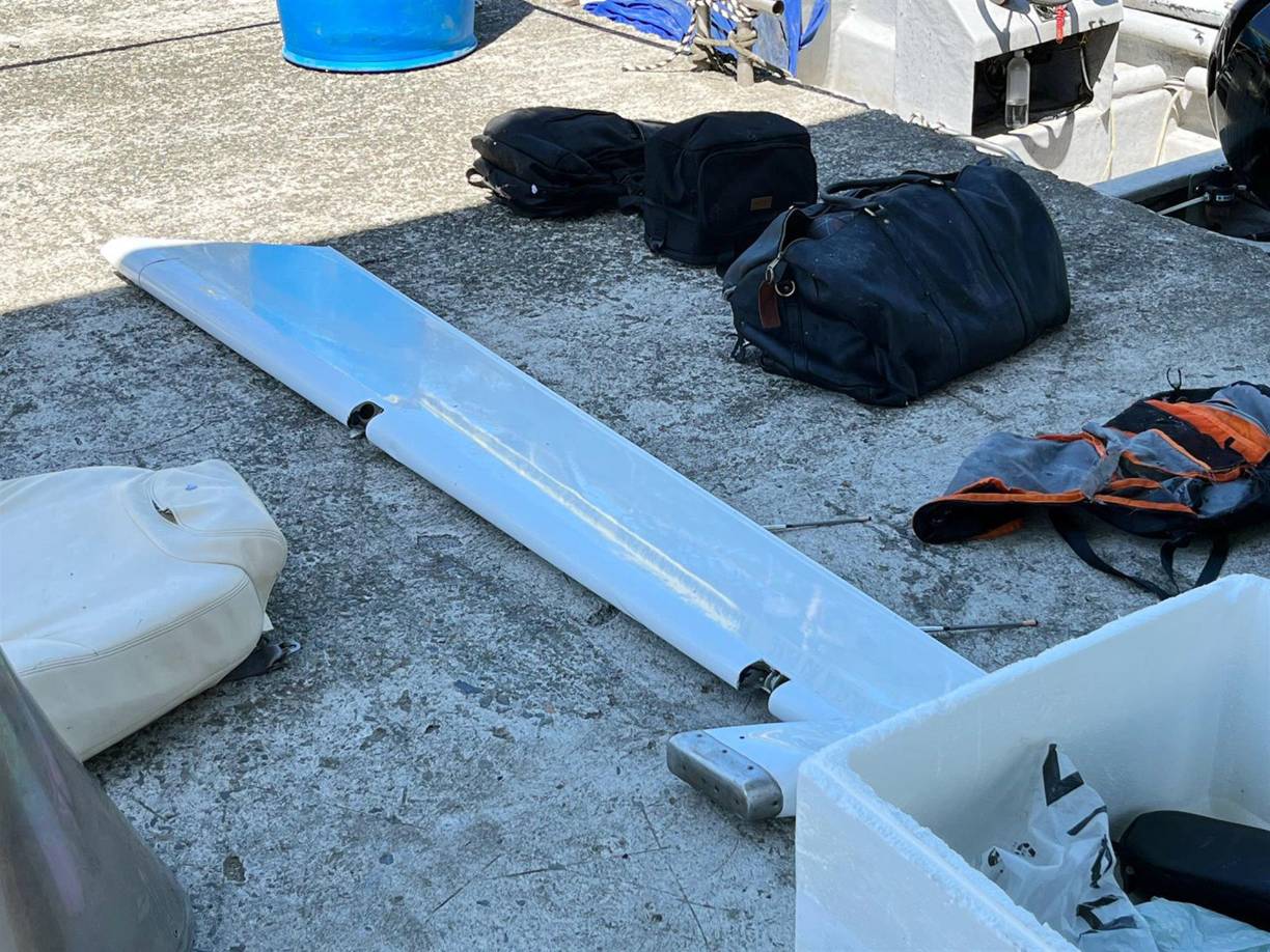 “Lo que se nota en el sitio del impacto fue fuertísimo, es lamentable. Estamos a expensas de lo que el mar nos devuelva y patrullando permanentemente hasta donde el tiempo nos alcance”, apuntó el funcionario.