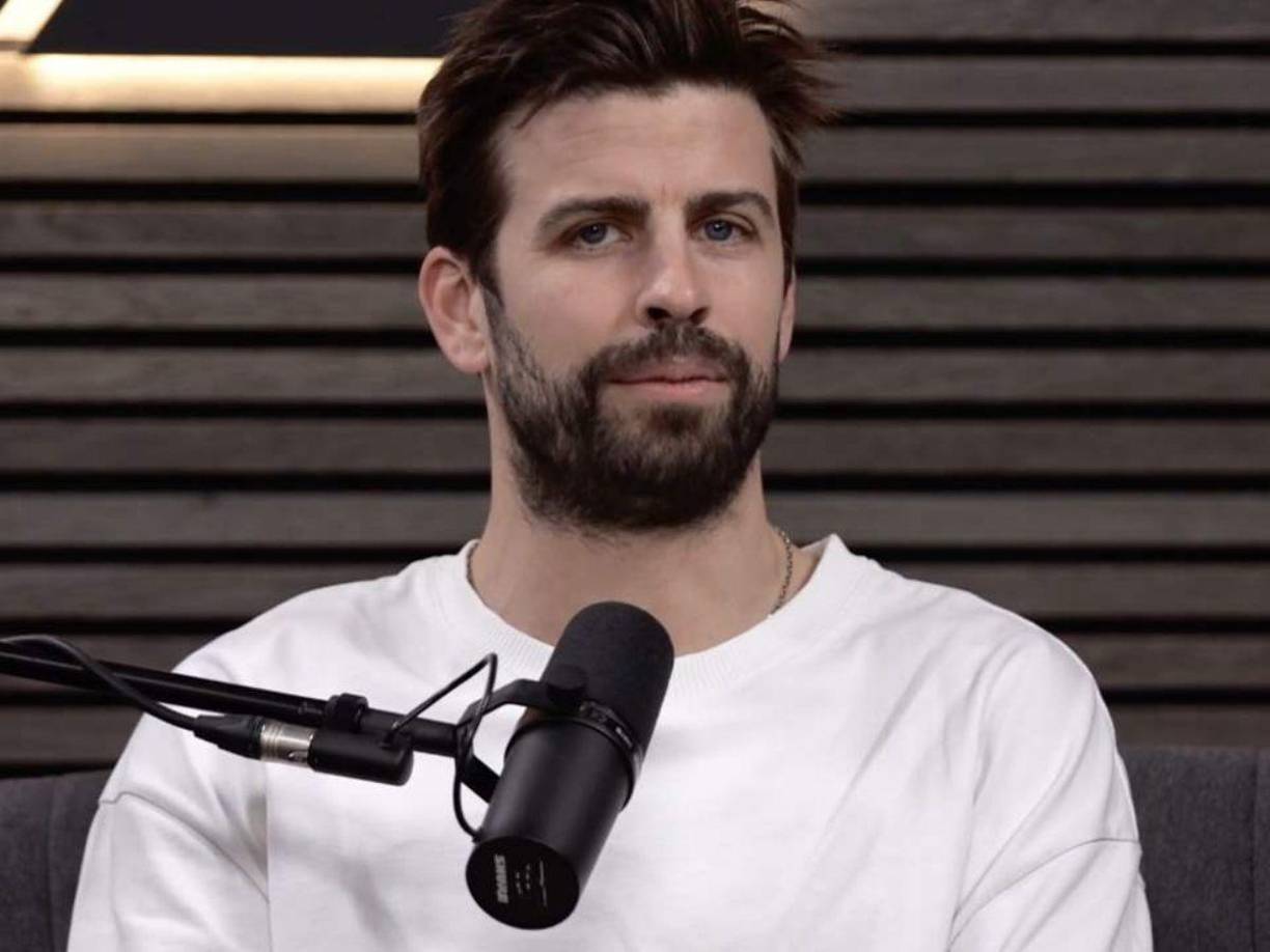 Piqué, entre sonrisas, le dijo: “Te lo diría, pero es que no sé los números”.