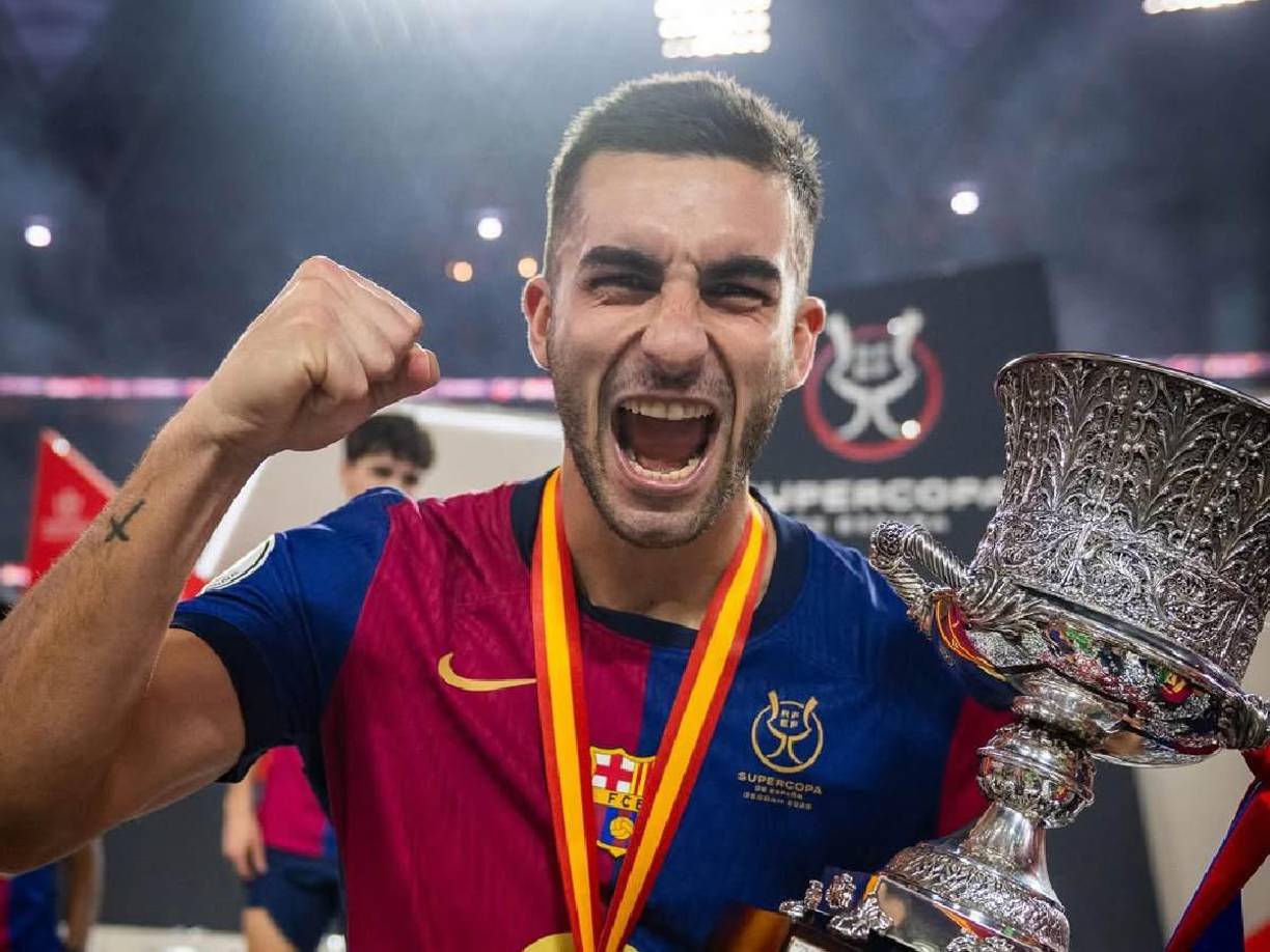 Por parte de Ferran, teniendo minutos con el Barcelona de Hansi Flick y compartiendo vestuario con Le Normand en la Selección de España.