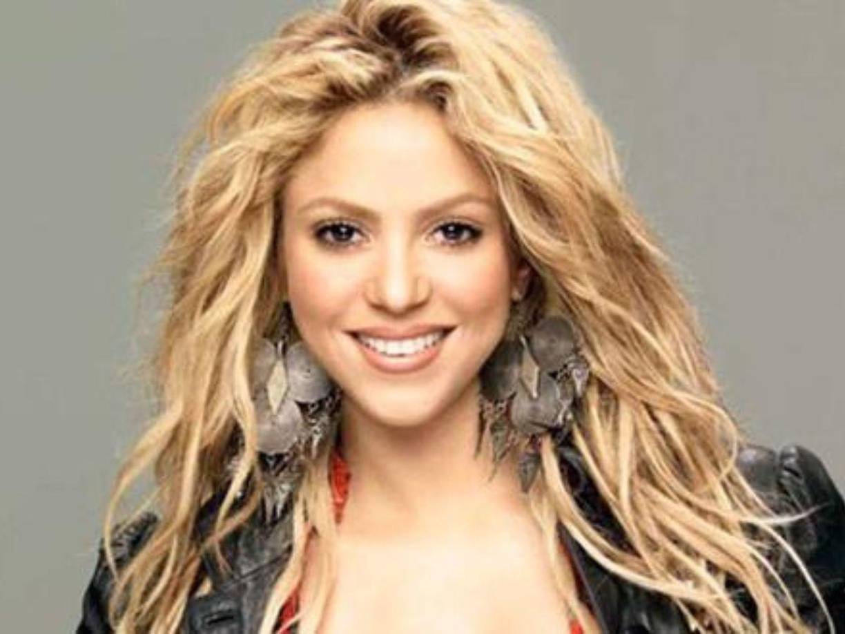 Lo cierto es que la artista está dejando mensajes en casi todas sus obras desde un tiempo a hoy con lo que se antoja que son mensajes directos a Piqué para que queden de por vida.