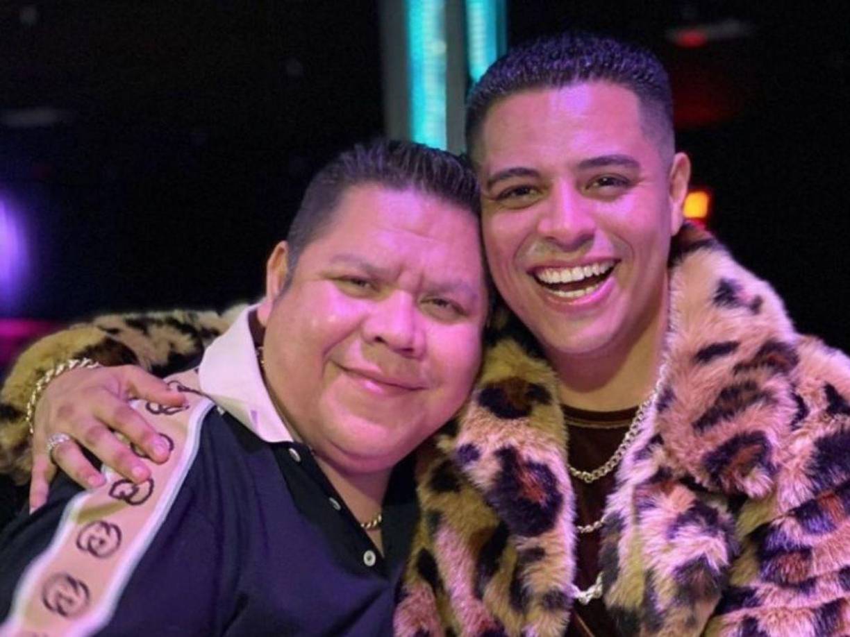 Ante esto, Isael Gutiérrez sin titubear aseguró que en los planes de Eduin Caz no se encuentra el abandonar Grupo Firme, pues él es el dueño de la agrupación, por lo que dejar el grupo no es una opción.