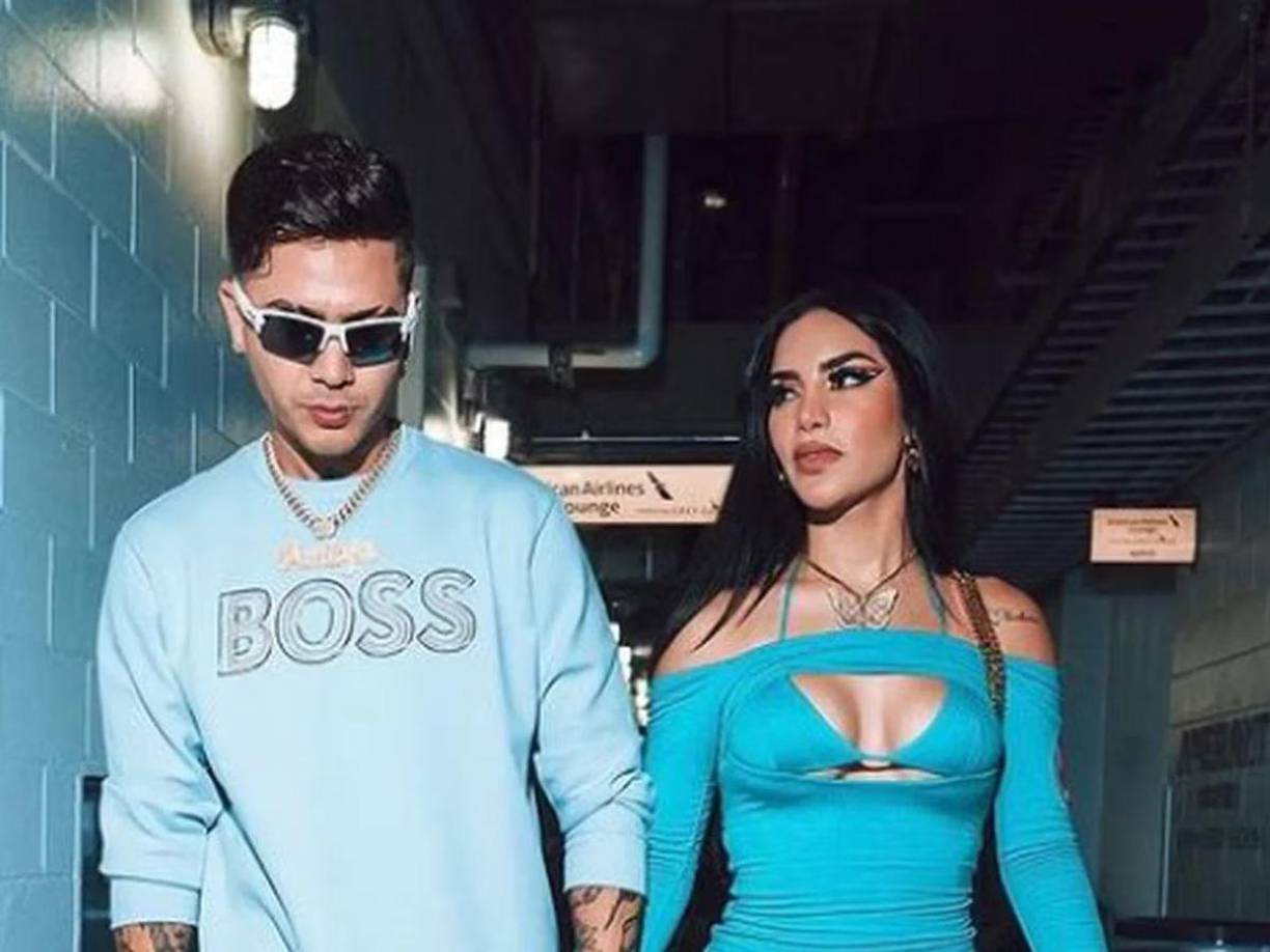 Después de que una serie de rumores sobre una supuesta infidelidad por parte de Juan de Dios Pantoja a la modelo y cantante Kimberly Loaiza se desataran, las redes sociales no han parado en su afán por descubrir la verdad, lo que ha generado una serie de versiones sobre lo que ha sucedido con la pareja de celebrities.