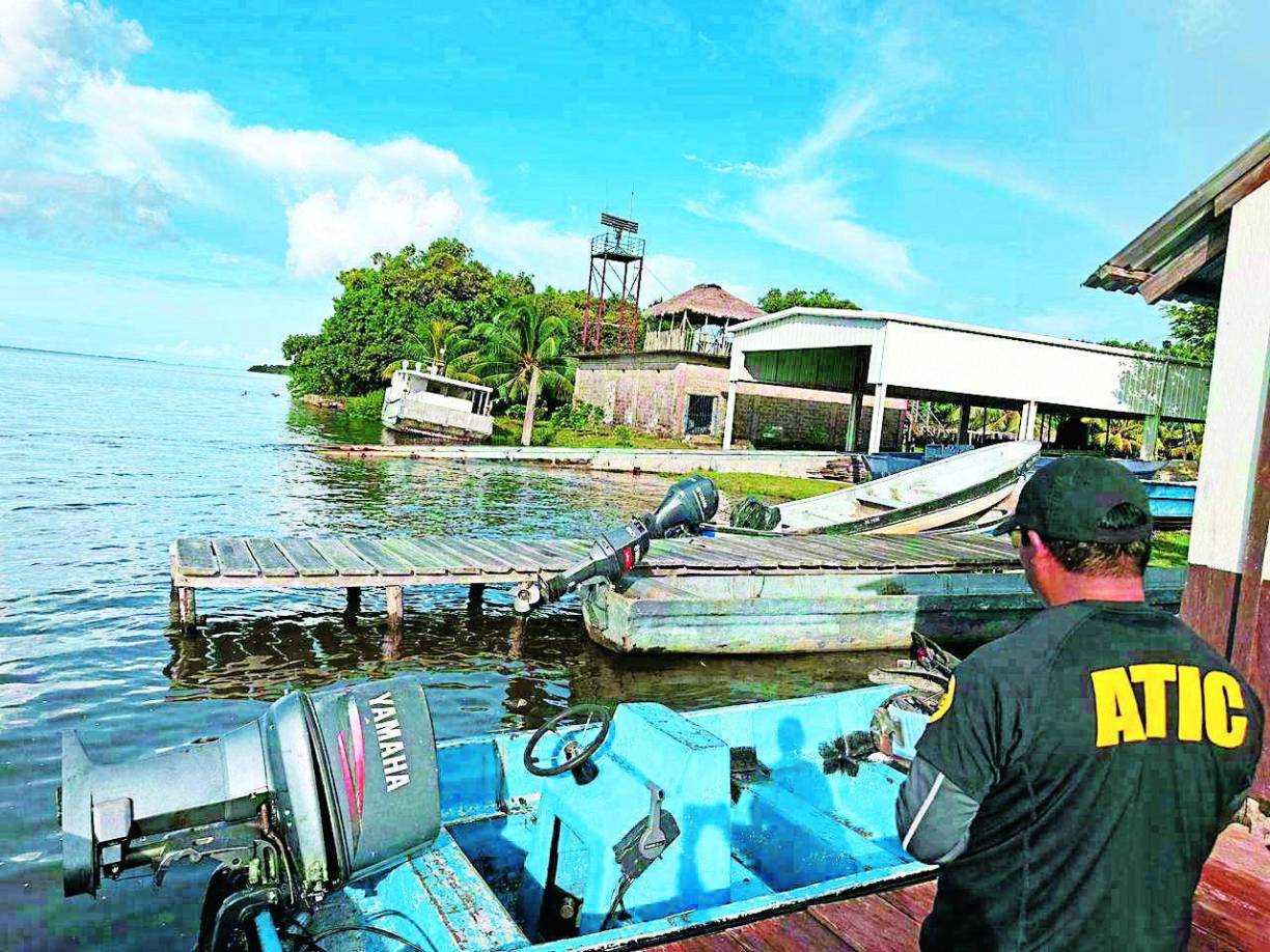 Después, Bonilla lideró dos años en el equipo Olimpia en donde ganó un total de seis títulos con los albos, entre ellos un tricampeonato.