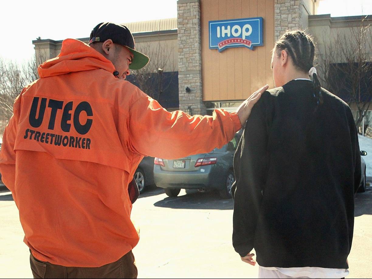 Una investigación preliminar determinó que aprovecharon de que la construcción de la prisión tenía un punto débil y lograron acceder a las barras de refuerzo entre las paredes con unas herramientas hechas a base de un cepillo de dientes y un objeto metálico.