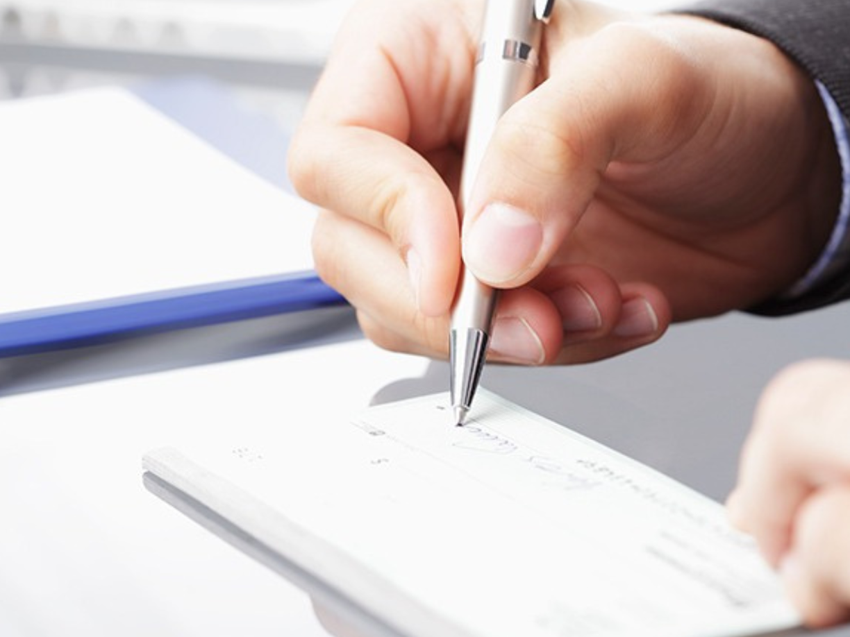  5. Pagar una cantidad de dinero por letra cambiada (alrededor de 1,000 lempiras por letra). 