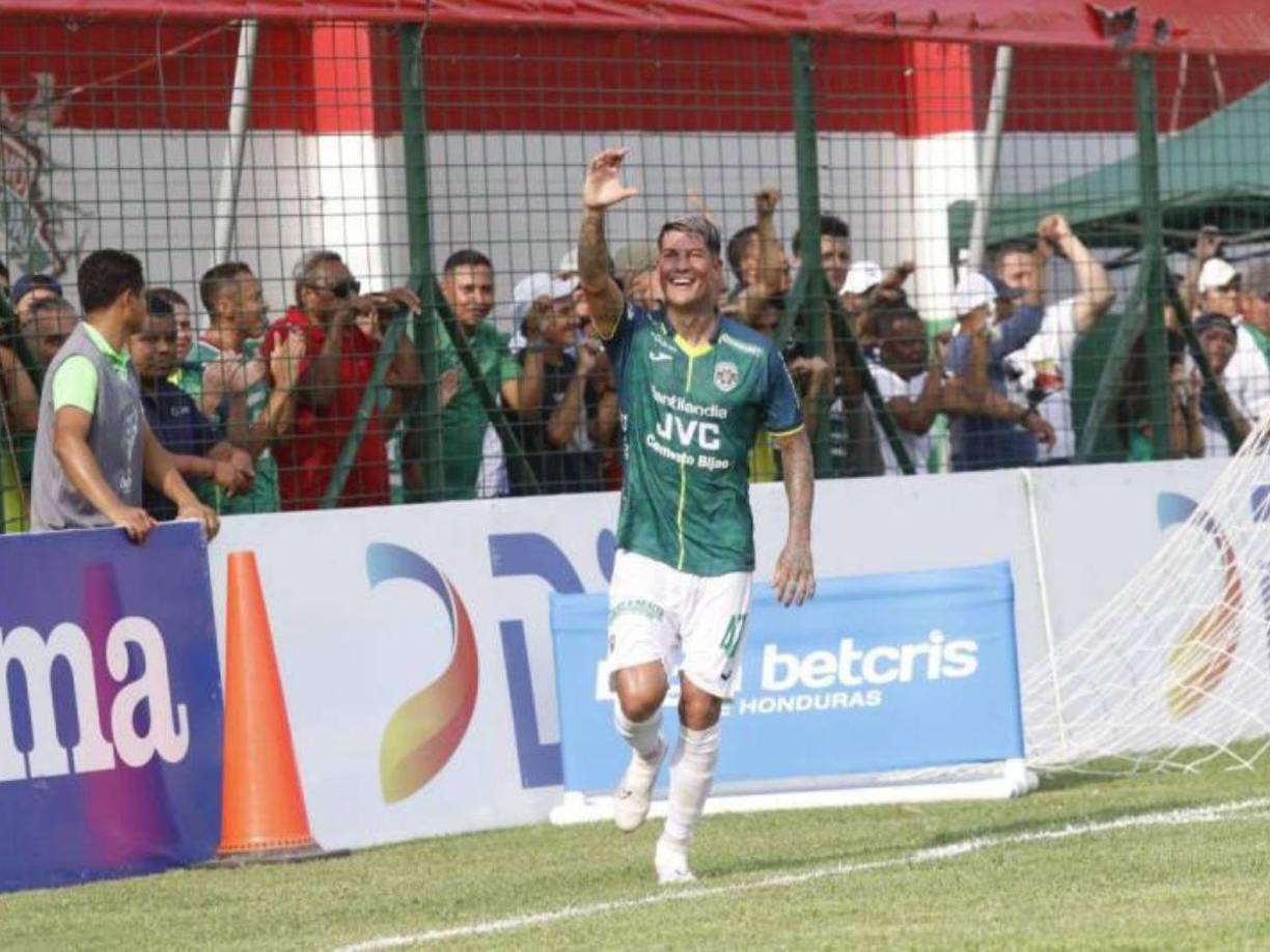 Nicolás Royón: El delantero uruguayo no seguiría en las filas del Marathón de cara a la próxima campaña.