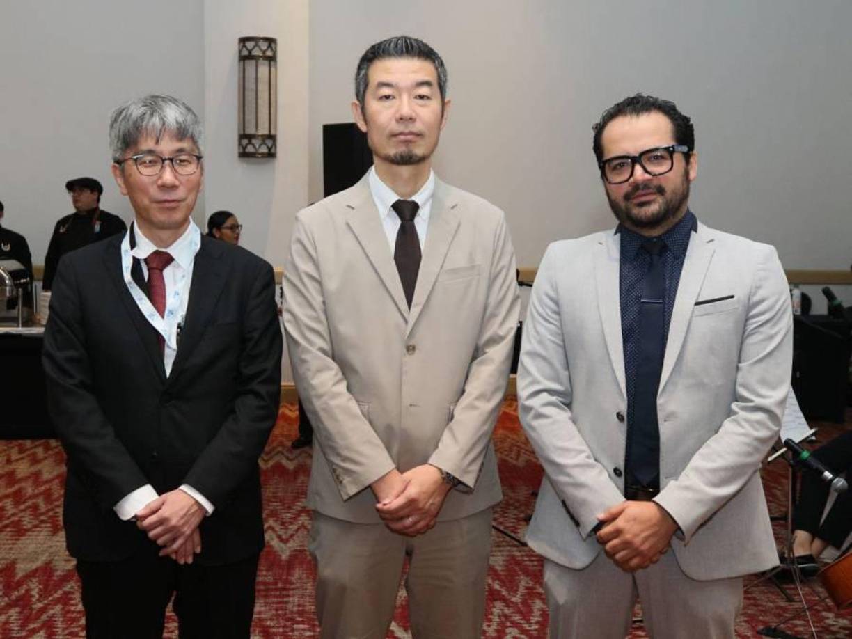 Kadoya Atsunori, Katsuhiko Shino y David Vivar.