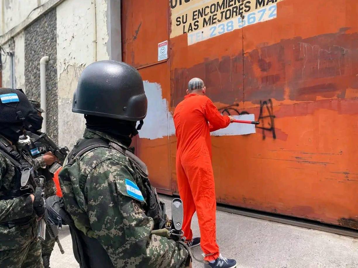 Uno de los Privados de Libertad que participa en la actividad, aseguró que “lo que estamos tratando de hacer es demostrarle al pueblo, lo que realmente esta pasando en la cárcel, nosotros nos estamos rehabilitando”.