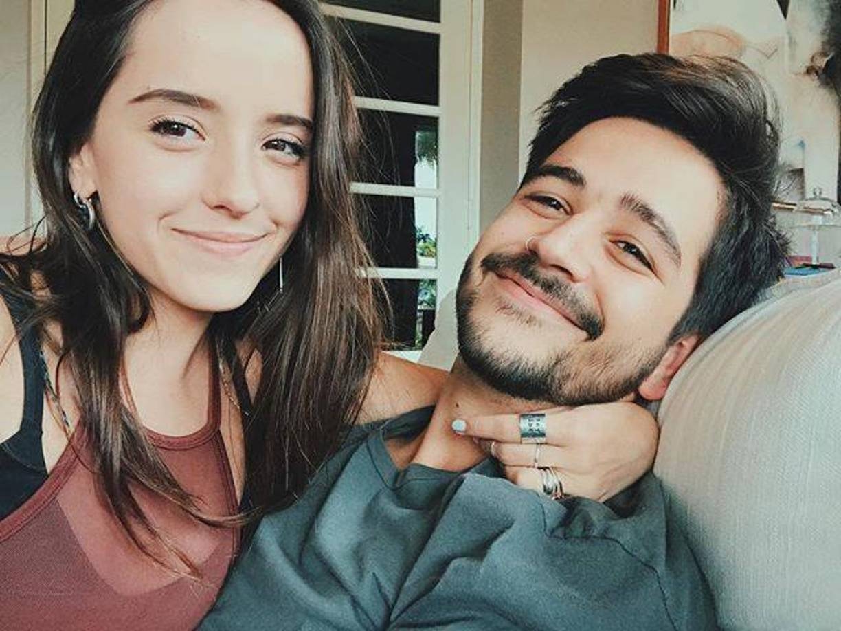 “A mí me da muy duro cuando ella se siente mal, porque yo siento que es como que, yo no puedo estar presente en mi vida, ¿me entiendes?”, dijo la cantante. 