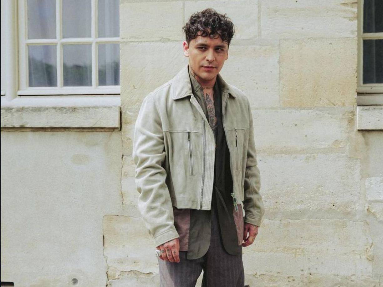 El artista dijo que “todos somos bellos” con lo que se suma al mensaje de la revista de que la belleza está en todas partes, incluso dentro de ti.