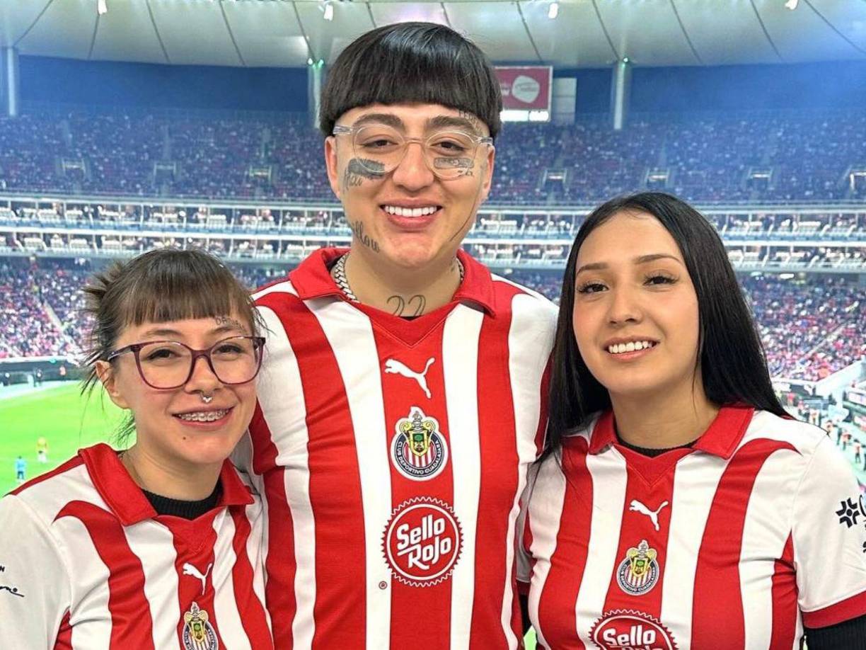 Dani Flow es un reconocido cantante de reguetón mexicano, cuenta con una relación poliamorosa. 