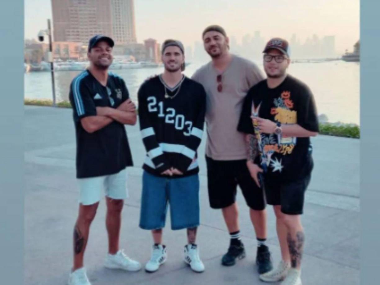 Rodrigo de Paul pasó con la familia de su pareja <b>Tini Stoessel.</b>